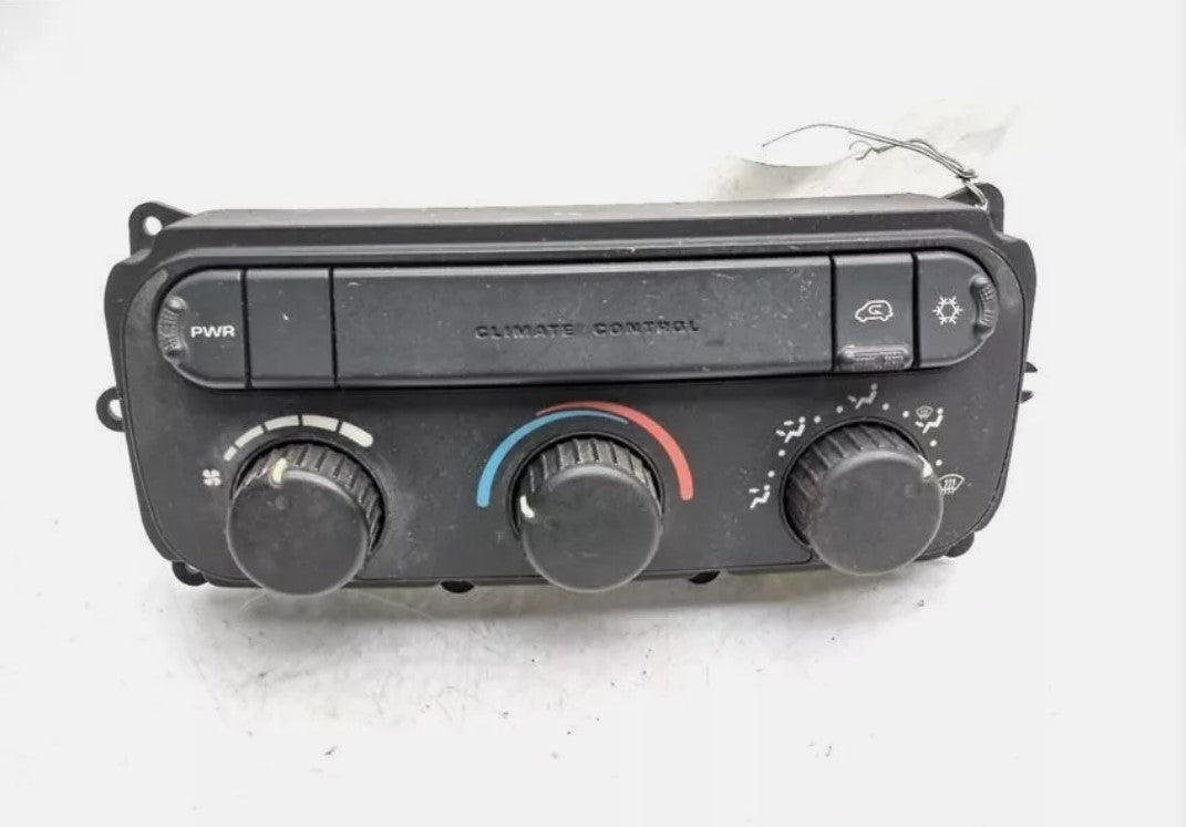 2001-2002 Dodge Caravan AC Heater Climate Control Manual w/out Heated Back Glass