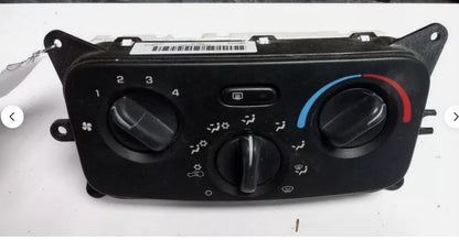 2002-2003 Jeep Liberty Climate Heater Control with A/C OEM WARRANTY