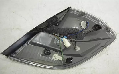 2007 - 2009 SATURN AURA PASSENGER/RIGHT SIDE TAIL LIGHT OEM