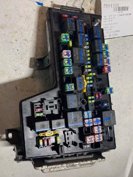 2005 2006 2007 Dodge Dakota 4.7L 3.7L Engine Oem used Fuse Box 2005-2007