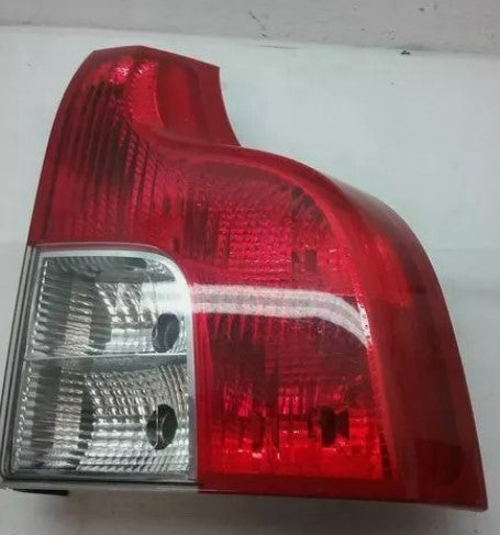 ??OEM 2007 - 2012 Volvo XC90 Rear Right Passenger Side Lower Tail Light Lamp OEM