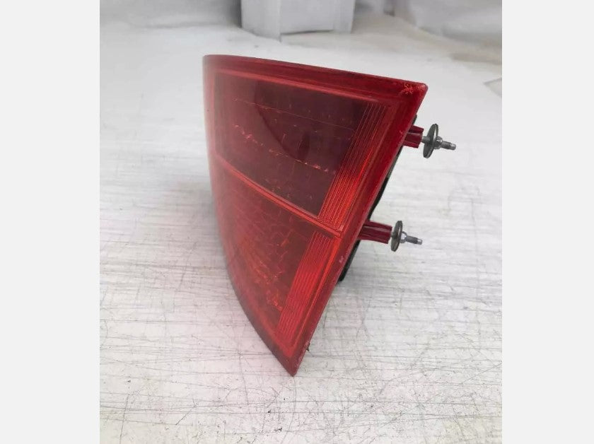 AUDI A8 RH PASSENGER Tail Light Assembly Quarter Panel Mounted OEM 2003 - 2007