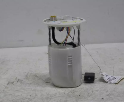 2017-2019 Toyota SIENNA Fuel Pump Assembly 6 Cylinder WARRANTY